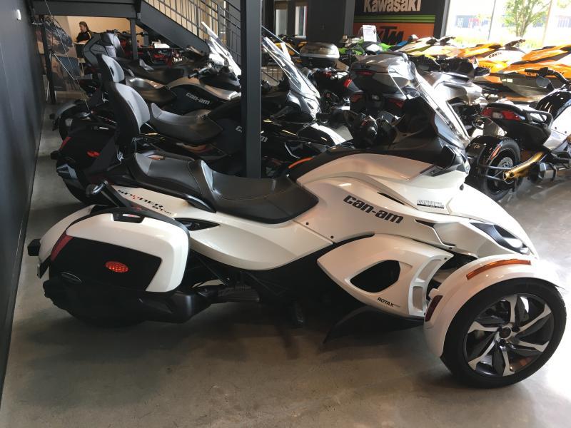 2014 Can-Am STS SM5