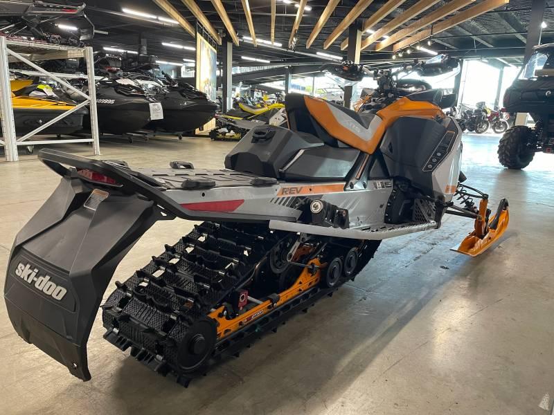 2019 Ski-Doo Renegade XR-S 850 — photo 5