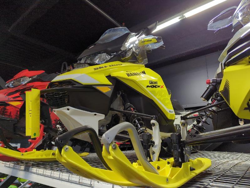 2017 Ski-Doo MXZ X 850 E-TEC ES AJU RIPSAW