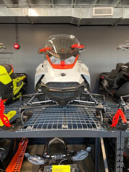 2022 Ski-Doo MXZ TNT 850 E-TEC Ice Ripper X — photo 2