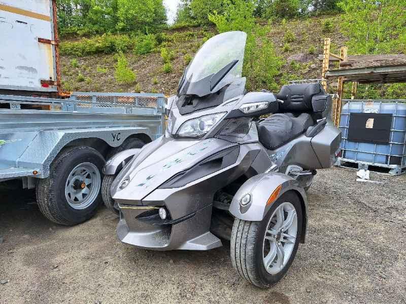 2011 Can-Am Spyder RT SM5