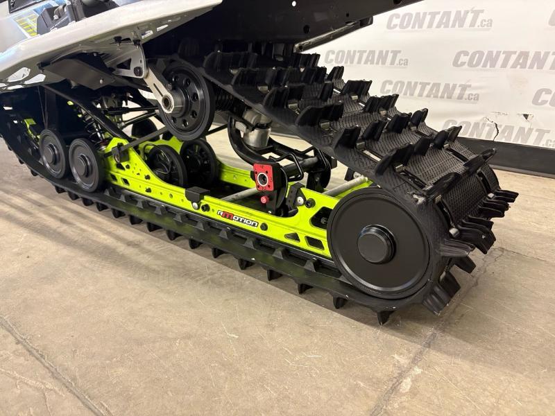 2018 Ski-Doo Renegade X-RS 850 E-TEC E.S — photo 5