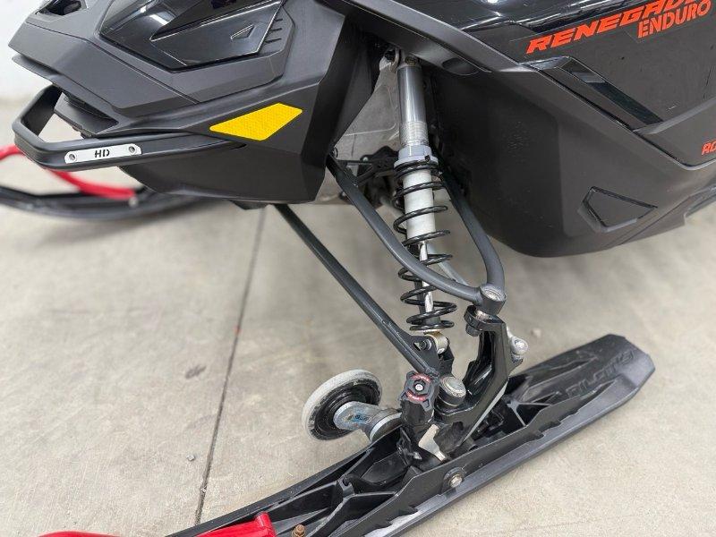2020 Ski-Doo Renegade Enduro E 900 ACE Turb — photo 2