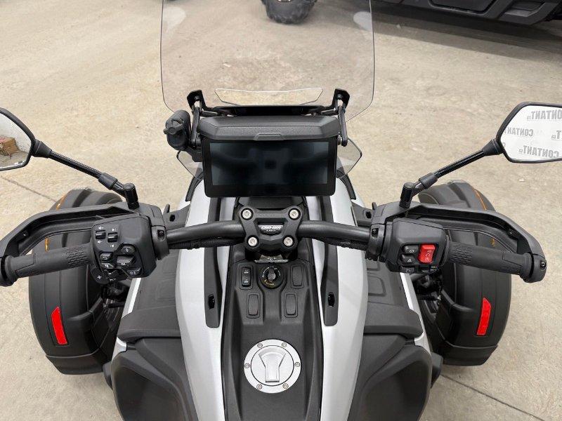 2025 Can-Am Canyon XT — photo 3