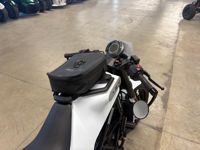 2022 Husqvarna Vitpilen 401 ABS — photo 4